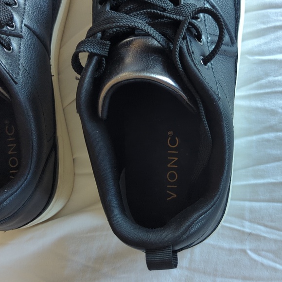 Vionic Elise Women's Black Leather Sneakers With Metallic Silver Tongue - Picture 8 of 11